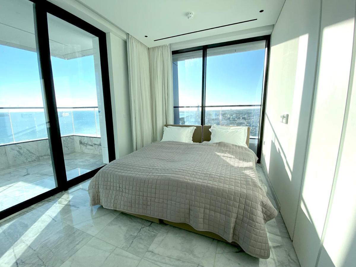 Luxury Private Apartments - Лимасол Екстериор снимка